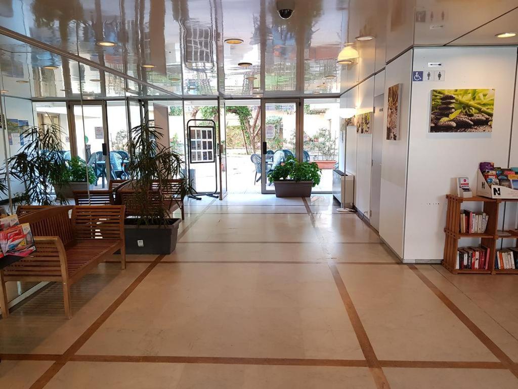 Centre Juan Les Pins 아파트 외부 사진